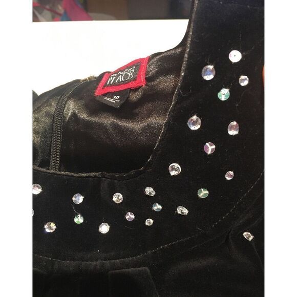 The Children’s Place Black Velvet Dress with Rhinestone Size 10 - Picture 4 of 10